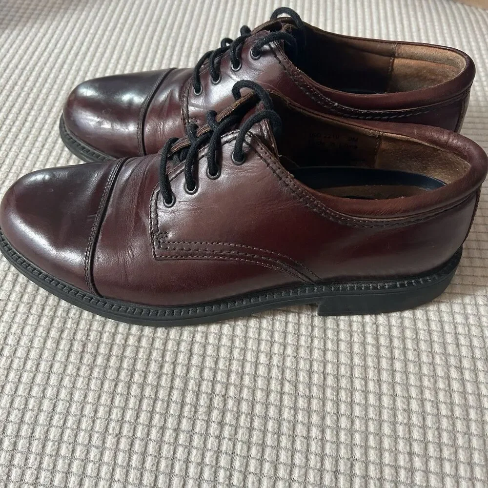 DOCKERS Mens Shoes 9 M Brown Leather Dress Oxfords Lace Up Cap Toe